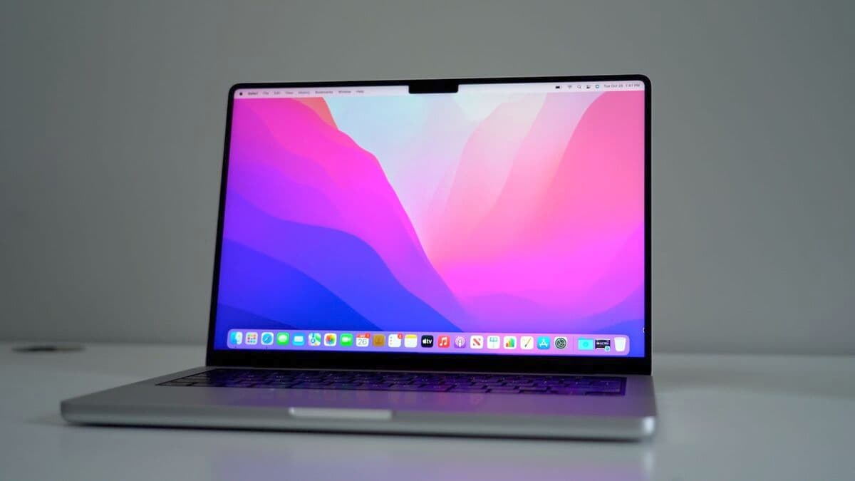 ახალი MacBook Pro-ს მფლობელები უჩივიან ლეპტოპის გადატვირთვას HDR YouTube ვიდეოების ყურებისას