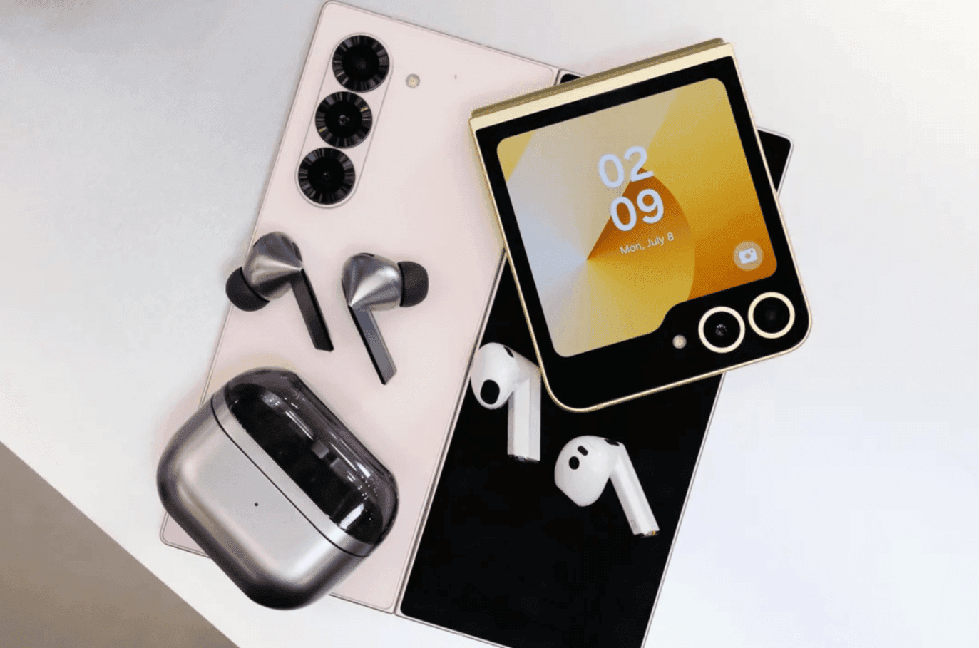 Samsung-მა წარმოადგინა კეცვადი სმარტფონები Galaxy Z Flip 6 და Z Fold 6
