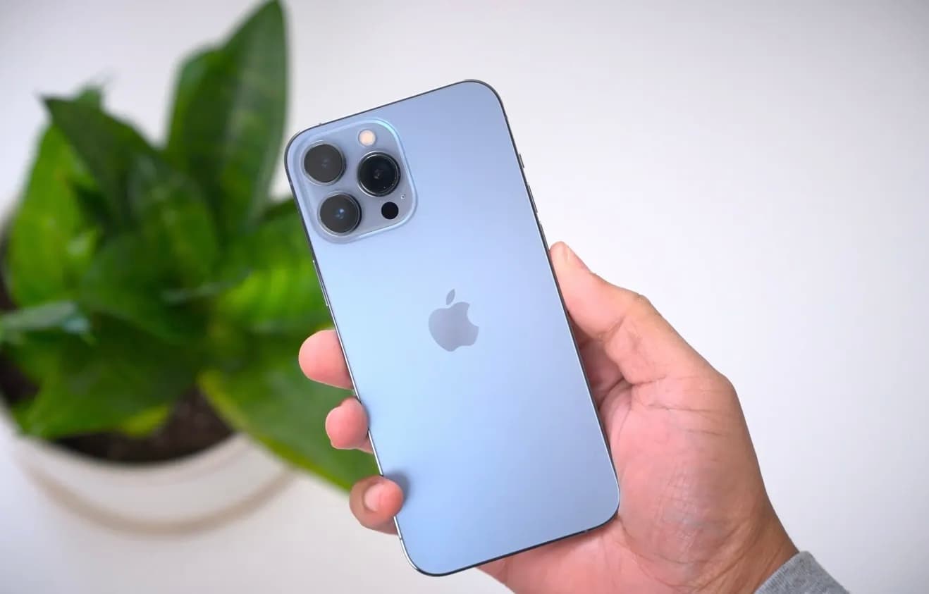 IPhone 12 და 13-ის მფლობელები უჩივიან iOS 15-ს. ის არღვევს მანქანის Bluetooth კავშირს