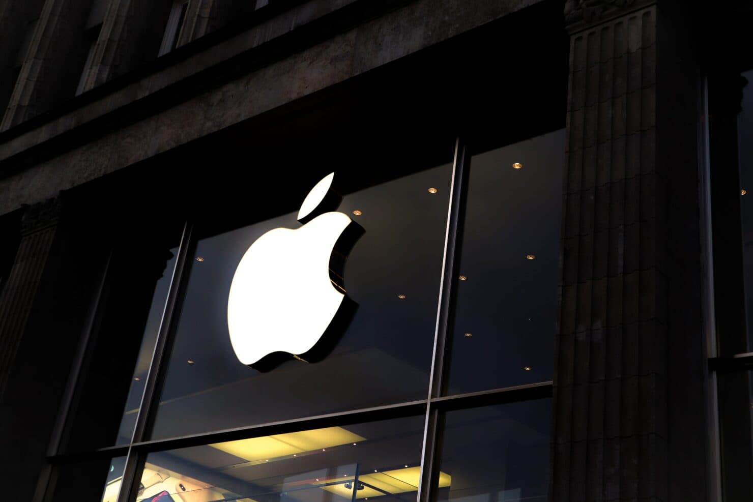 Apple ითხოვს ყველა თანამშრომელმა მიიღოს ბუსტერ დოზა COVID-19-ის წინააღმდეგ
