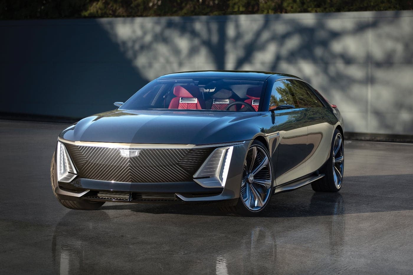 Cadillac-მა აჩვენა ფლაგმანი ელექტრო მანქანა Celestiq. 300 ათასი დოლარის ღირებულების, ხელით აწყობილი
