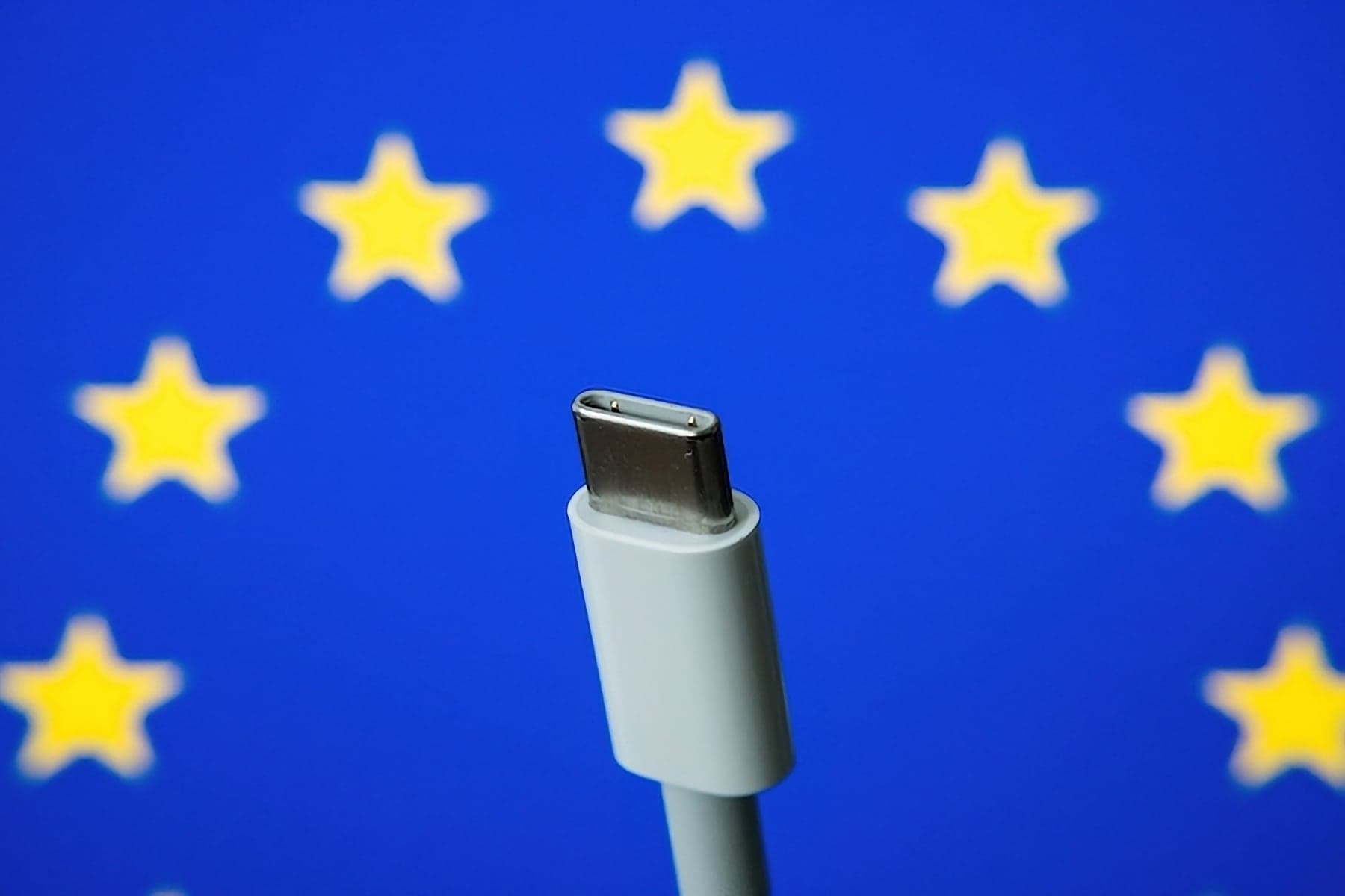 ევროკავშირმა Apple-ის წინააღმდეგ კანონი მიიღო, რომელიც ავალდებულებს 2024 წლისთვის ყველა iPhone-ს USB-C პორტის დამატებას.
