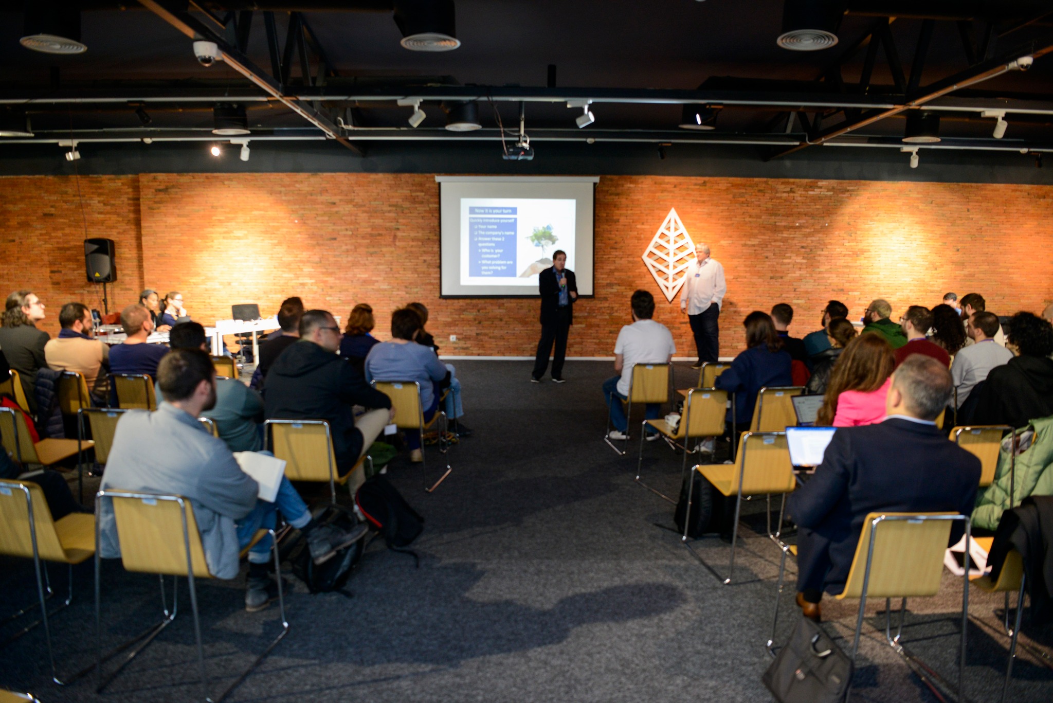 GITA-ს 150.000 ლარიანი საგრანტო პროგრამის ფინალისტებს ტრენინგებს სილიკონ ველიდან მოწვეული ტრენერები ჩაუტარებენ