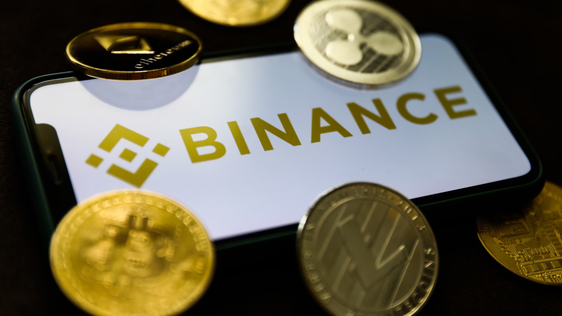 Binance-მა მომხმარებლებს რუსეთის ფედერაციიდან დოლარისა და ევროს შეძენა/გაყიდვა შეუჩერა