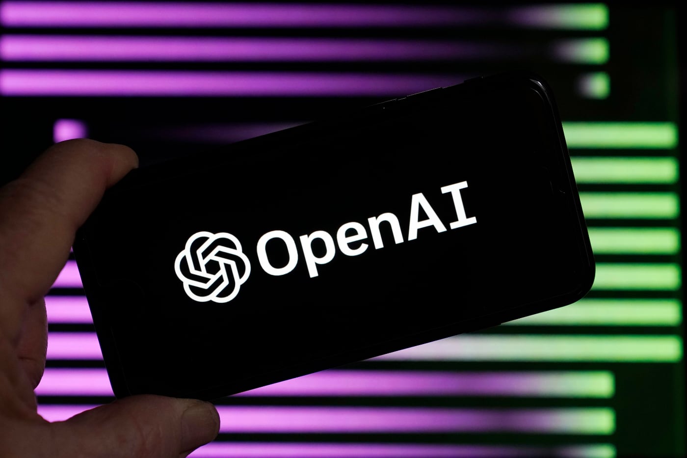 OpenAI-მ შესაძლოა გამოუშვას საკუთარი ხელოვნური ინტელექტის პროცესორები