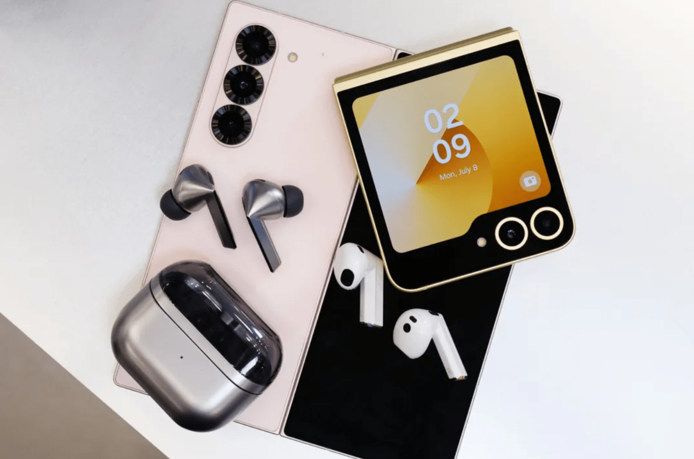 Samsung-მა წარმოადგინა კეცვადი სმარტფონები Galaxy Z Flip 6 და Z Fold 6